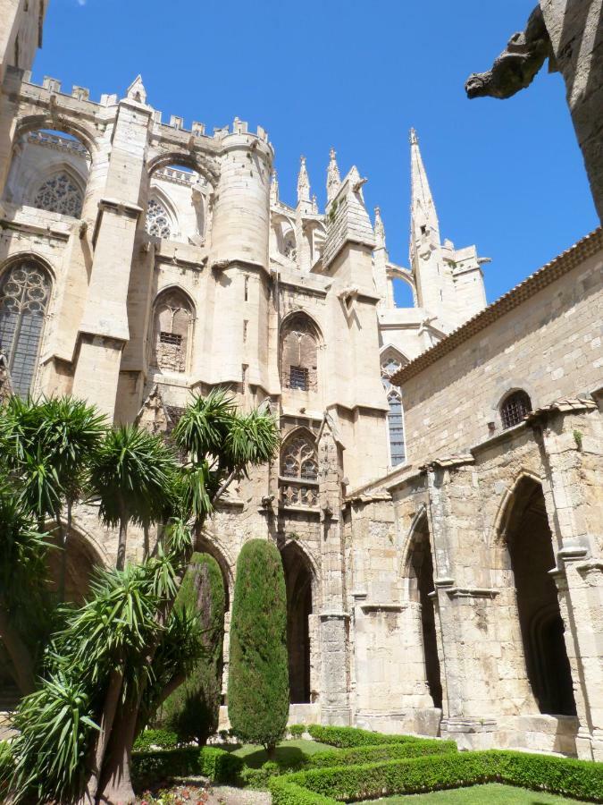 A L'Ombre De La Cathedrale Apartment นาร์บอนน์ ภายนอก รูปภาพ