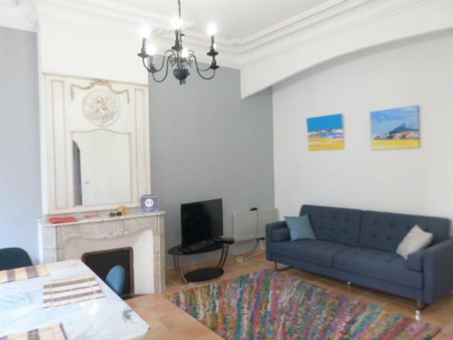A L'Ombre De La Cathedrale Apartment นาร์บอนน์ ภายนอก รูปภาพ